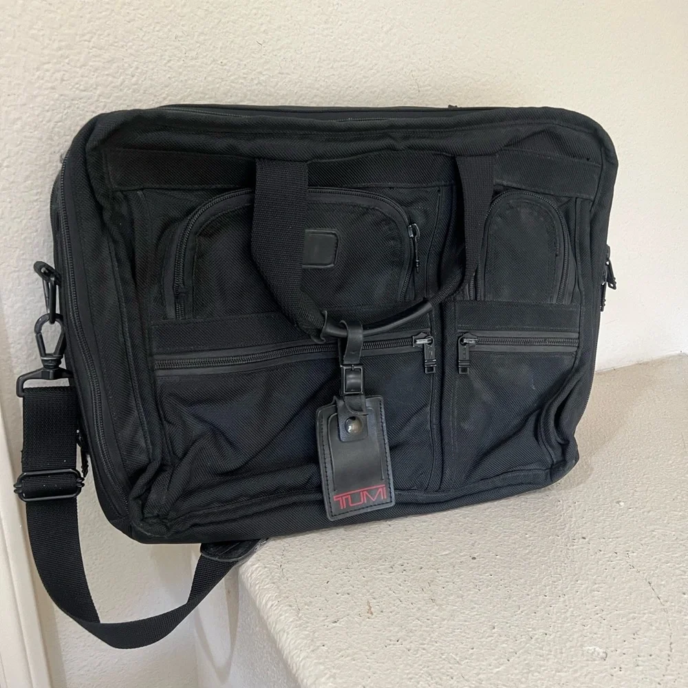 DEFECT READ DESCRIPTION Alpha Ballistic‎ Bag Organizer Laptop Brief Messenger